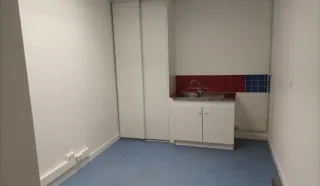  BUREAUX 150 M² LANGUEUX