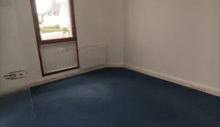  BUREAUX 150 M² LANGUEUX