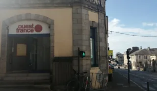  BUREAUX / COMMERCE VANNES 320 m²