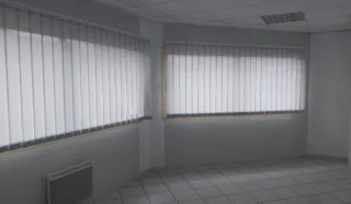  LOCAUX D'ACTIVITES 371 m² BRIEC
