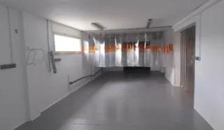  LOCAUX D'ACTIVITES 371 m² BRIEC