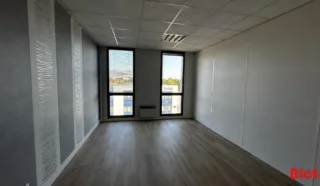  BUREAUX 133 m² RENNES