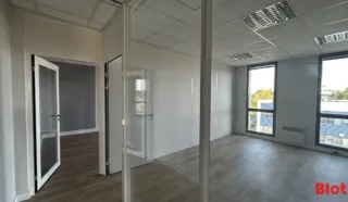  BUREAUX 133 m² RENNES