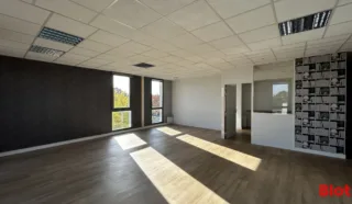  BUREAUX 133 m² RENNES