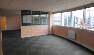  BUREAUX 337 m² RENNES NORD