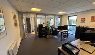  BUREAUX 80 M² LORIENT