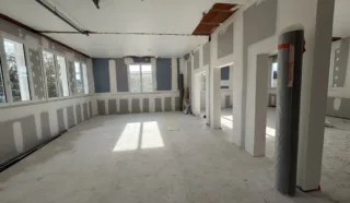  BUREAUX 85 m² LANESTER