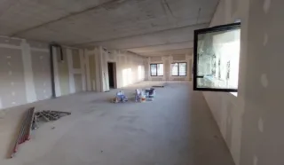  BUREAUX 58 m² BREST