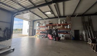  LOCAUX D'ACTIVITÉS 1 007 M² ANCENIS
