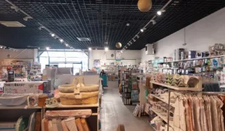  – Local commercial de 591 m² à Cholet