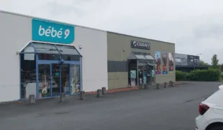  – Local commercial de 591 m² à Cholet