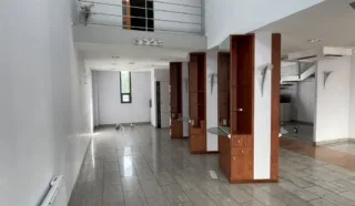  Local commercial de 186 m² à Saint-Jacques-de-la-Lande