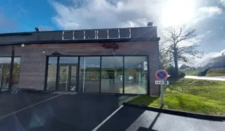  LOCAL COMMERCIAL 145 m² PONTIVY