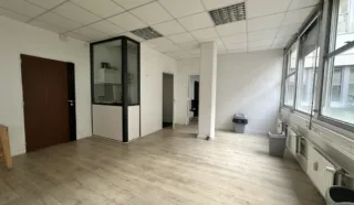  BUREAUX 76 m² RENNES