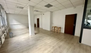  BUREAUX 76 m² RENNES