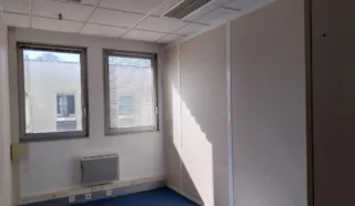  BUREAUX 93 m² QUIMPER