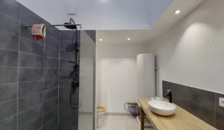 BUREAUX LOCAUX D'ACTIVITÉS 197 M² PONTCHATEAU