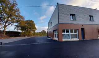 BUREAUX LOCAUX D'ACTIVITÉS 197 M² PONTCHATEAU