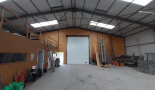  LOCAL D'ACTIVITÉS THEIX 500 m²