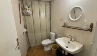  LOCAUX D'ACTIVITÉS 385 M² NANTES