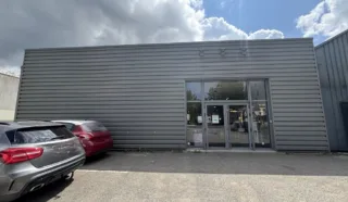  LOCAUX D'ACTIVITÉS 385 M² NANTES