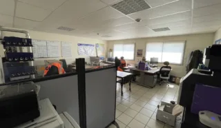  LOCAL D'ACTIVITÉS 1350 m² BAUD