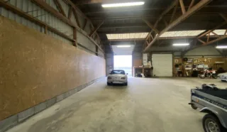  LOCAL D'ACTIVITES LANVALLAY 150 m²