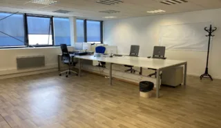  BUREAUX 179 m² BREST