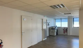  BUREAUX 179 m² BREST