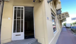  LOCAUX COMMERCIAUX DINARD 48 m²