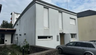  BUREAUX 120 M² REZE