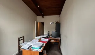  BUREAUX 120 M² REZE