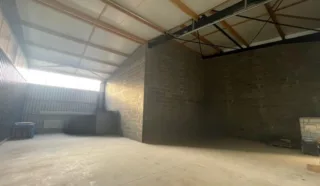  CELLULE D'ACTIVITÉS 200 m² LANVOLLON