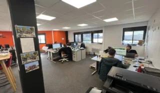  BUREAUX 330 M² BOUGUENAIS