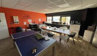  BUREAUX 330 M² BOUGUENAIS