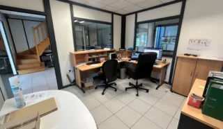  LOCAL D'ACTIVITES SAINT-GILLES 670 m²
