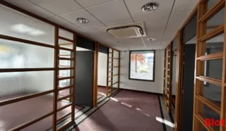  LOCAL COMMERCIAL 156 m² GUICHEN