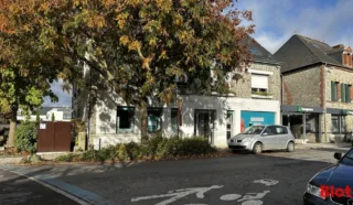  LOCAL COMMERCIAL 156 m² GUICHEN