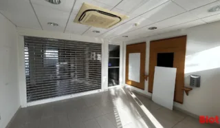  LOCAL COMMERCIAL 156 m² GUICHEN