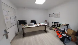  LOCAUX D'ACTIVITÉS 180 M² SAINT NAZAIRE