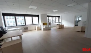  BUREAUX 67 M² NANTES