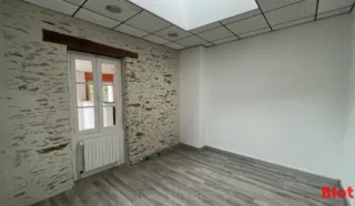  BUREAUX LOCAUX COMMERCIAUX 153 M² PORNIC