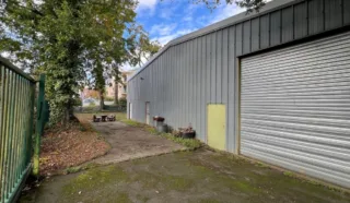  LOCAL D'ACTIVITES PACE 950 m²