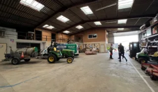  LOCAL D'ACTIVITES PACE 950 m²