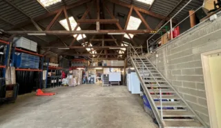  LCOAL D'ACTIVITES PACE 500 m²