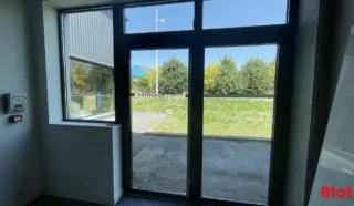  LOCAUX COMMERCIAUX 179 M² GUÉRANDE