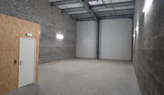  LOCAUX D'ACTIVITÉS 145 M² SAINT NAZAIRE