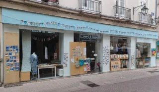  LOCAUX COMMERCIAUX 60 M² NANTES