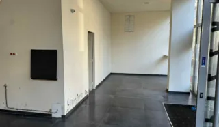  – Local commercial en angle de 120,60 m² – Île de Nantes