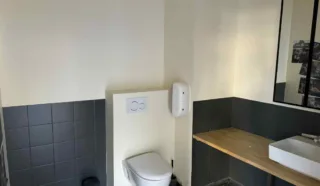  – Local commercial en angle de 120,60 m² – Île de Nantes